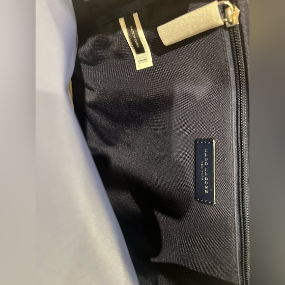 Marc Jacobs Leather Trim Nylon Backpack in Navy blue, NWT R$225 - Picture 6 of 11